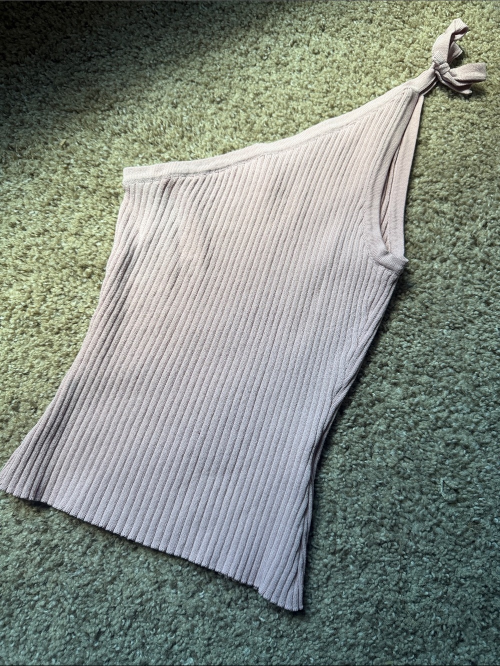 superdown One-Shoulder Ribbed Tank Top in Light Pink